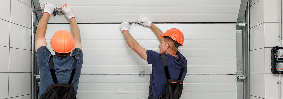 Driveway Garage Door Local Technicians in Lakeland, Florida