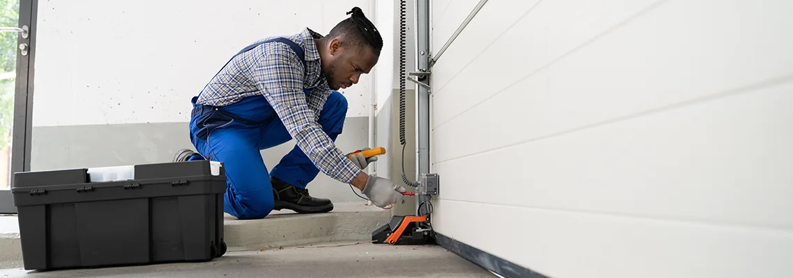 Repair Garage Door Not Closing But Light Flashing in Lakeland, FL